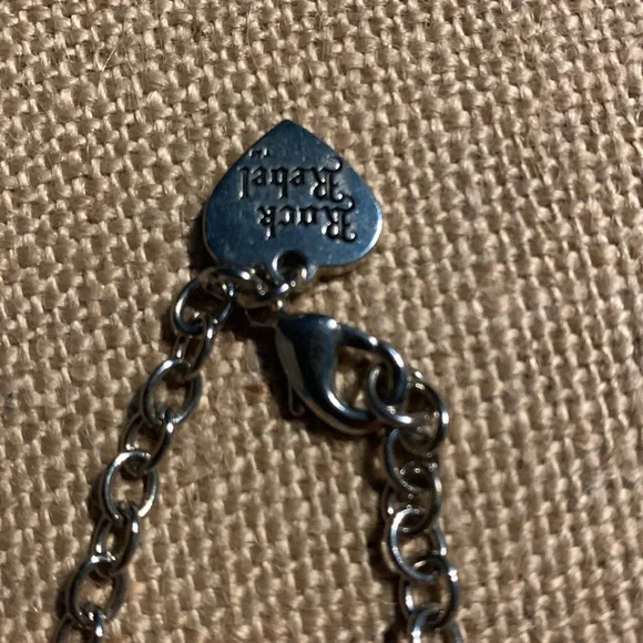 Rock rebel fang necklaces - Picture 4 of 5